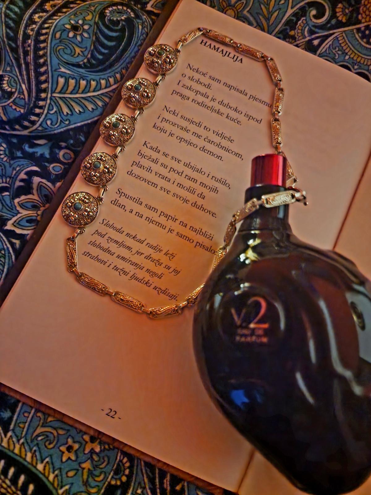 عطر ادکلن بلک هارت وی دو مپ آو د هارت - Black Heart V 2 Map Of The Heart - بررسی، قیمت و خرید