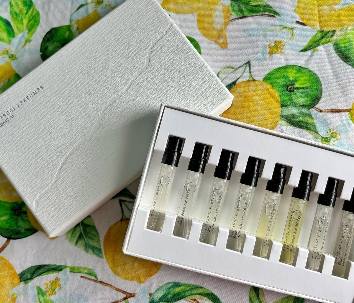 عطر ادکلن کارنال کینتسوگی پرفیومز - Carnal Kintsugi Perfumes - بررسی، قیمت و خرید