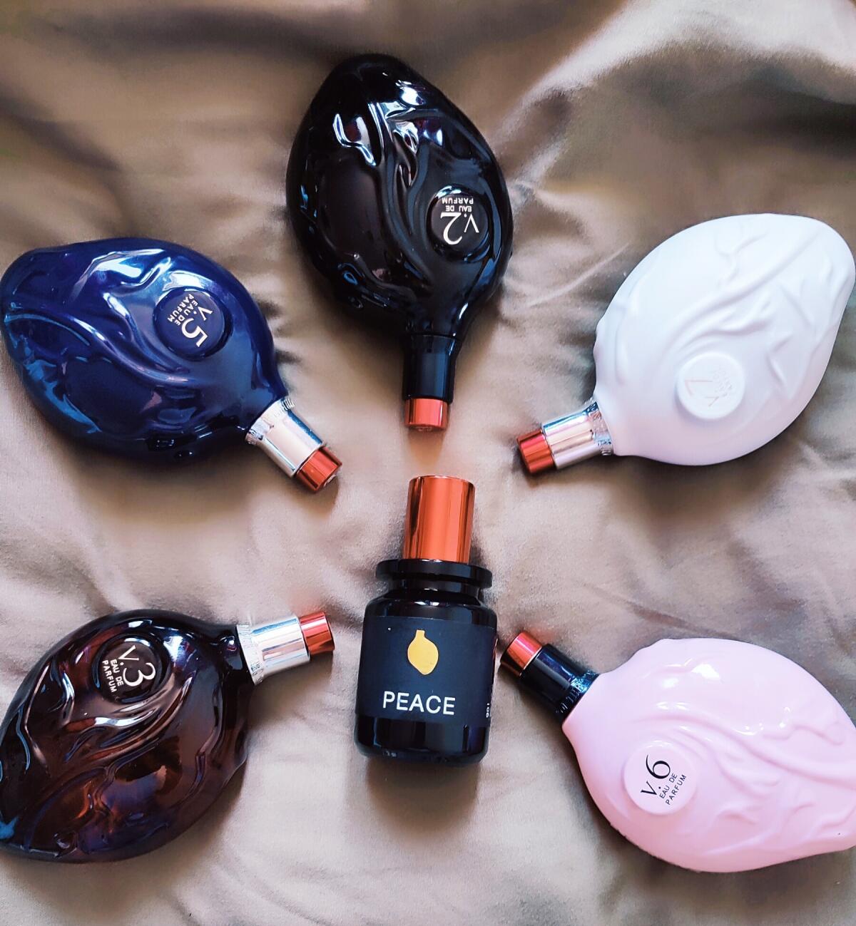 عطر ادکلن بلک هارت وی دو مپ آو د هارت - Black Heart V 2 Map Of The Heart - بررسی، قیمت و خرید