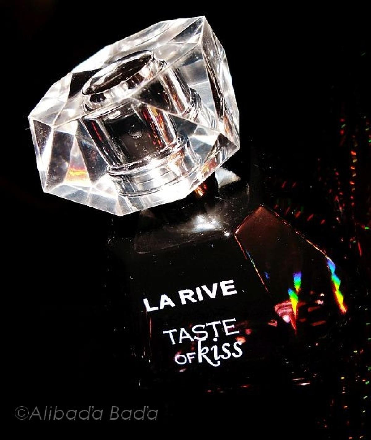 عطر ادکلن تیست آو کیس لاریو - Taste of Kiss La Rive - بررسی، قیمت و خرید