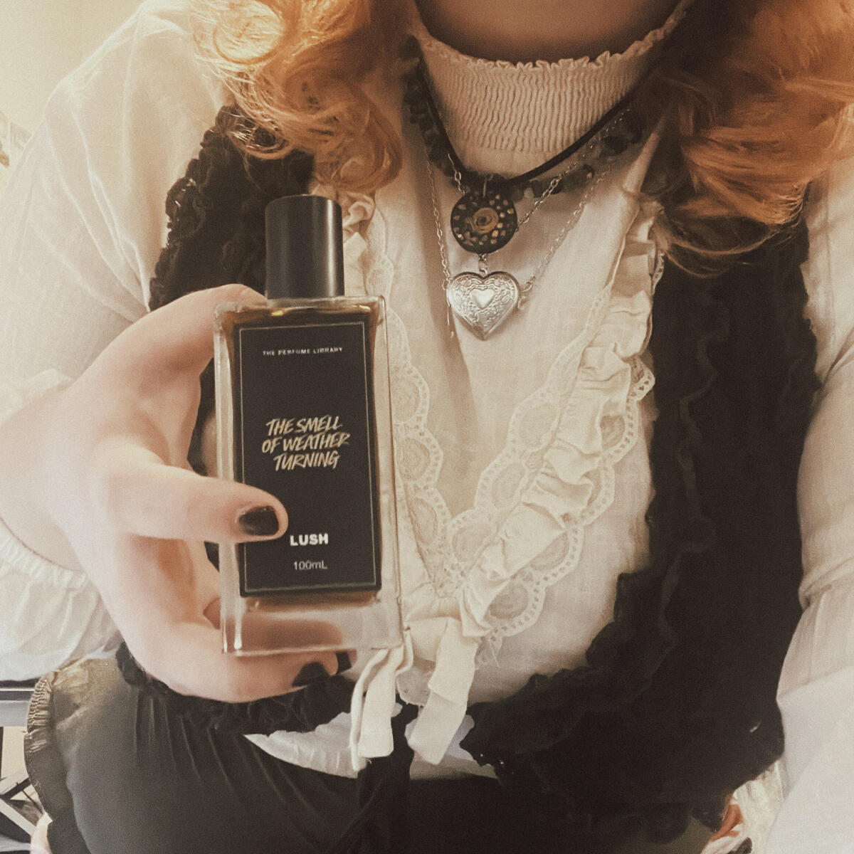 عطر ادکلن د سمل آو ودر ترنینگ لاش - The Smell of Weather Turning Lush - بررسی، قیمت و خرید