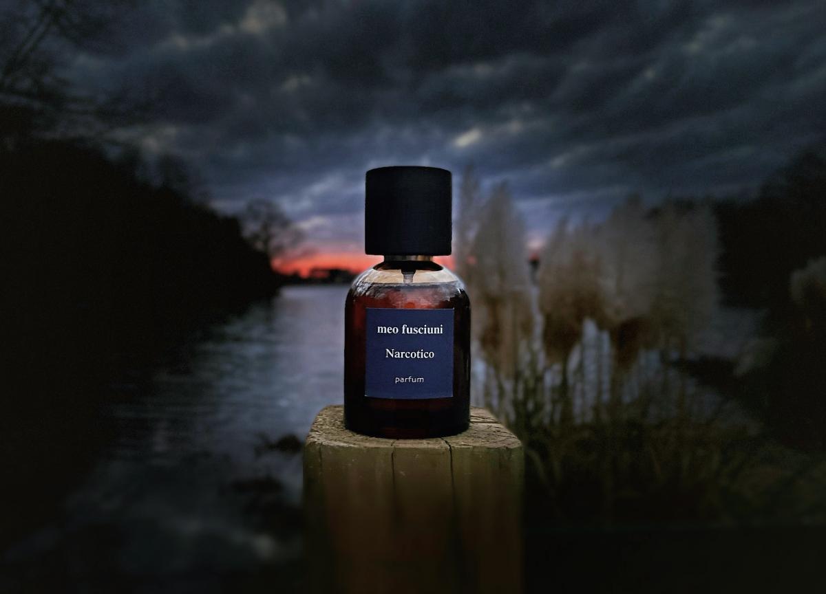 عطر ادکلن نارکوتیکو میو فوشیونی - Narcotico Meo Fusciuni - بررسی، قیمت و خرید