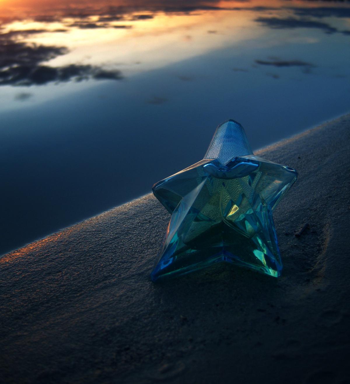 عطر ادکلن آنجل سولنسنس ادیشن بلو لاگون موگلر - Angel Sunessence Edition Bleu Lagon Mugler - بررسی، قیمت و خرید