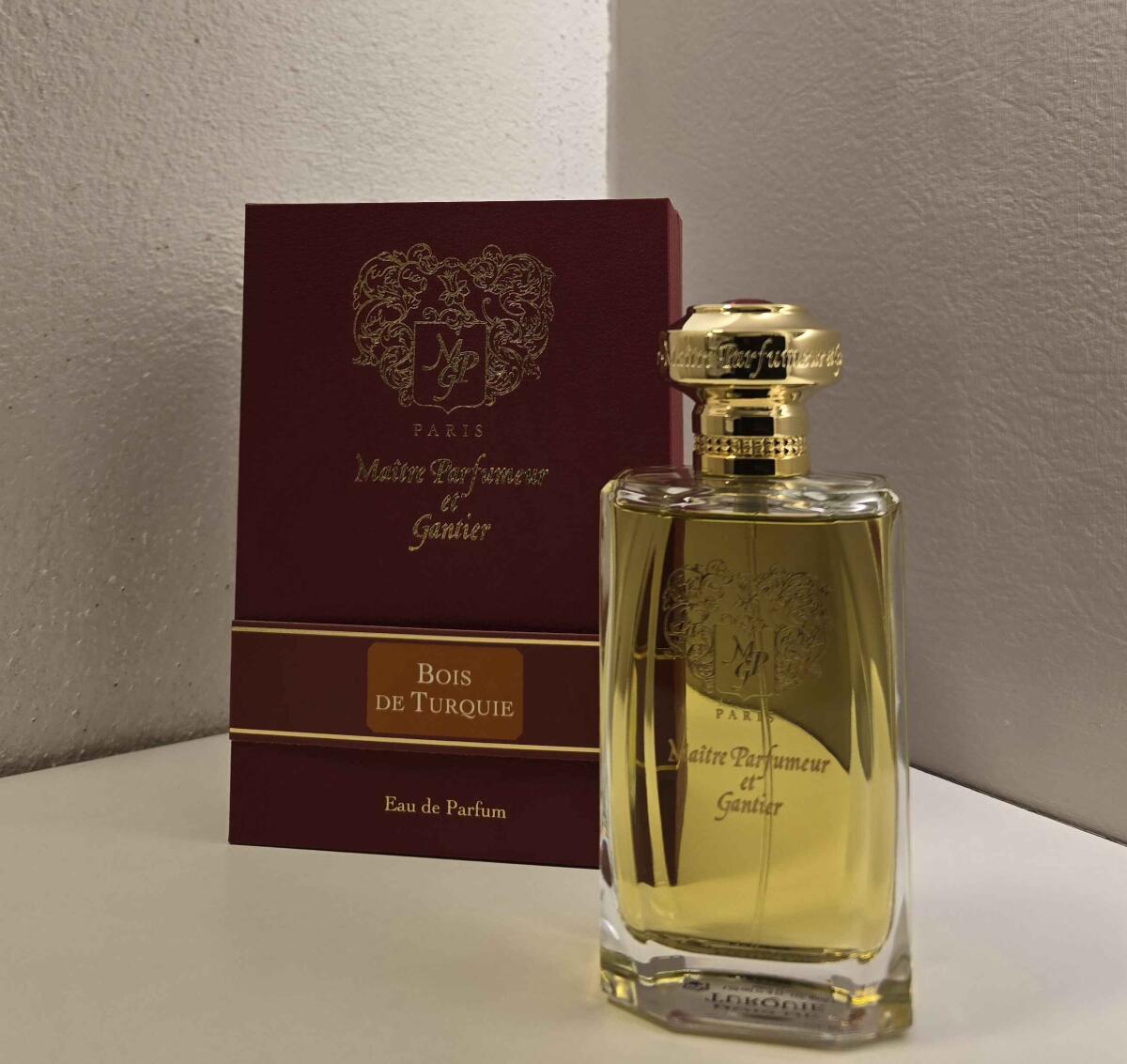 عطر ادکلن بوا دو تورکی مَتر پَرفیومر اَ گَنتیه - Bois de Turquie Maitre Parfumeur et Gantier - بررسی، قیمت و خرید