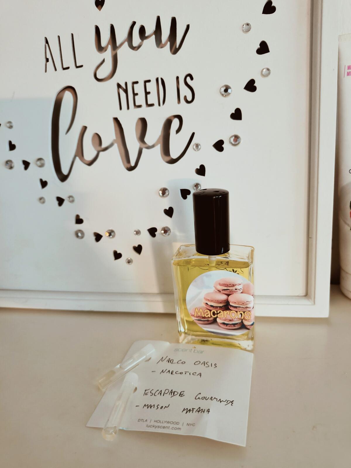 عطر ادکلن ماکارون کیس پرفیومز - Macarons Kyse Perfumes - بررسی، قیمت و خرید