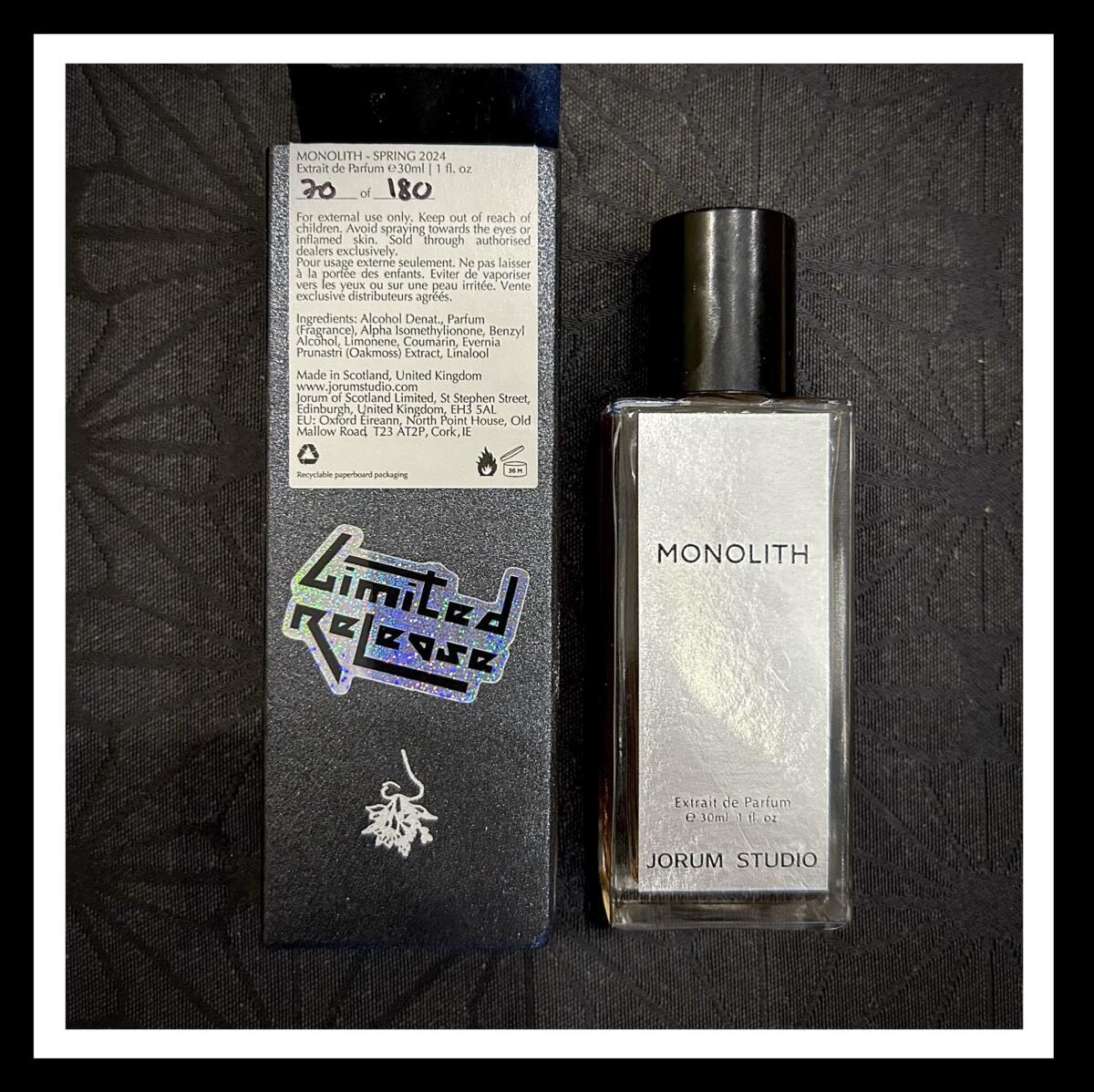 عطر ادکلن مونولیت جرم استودیو - Monolith Jorum Studio - بررسی، قیمت و خرید