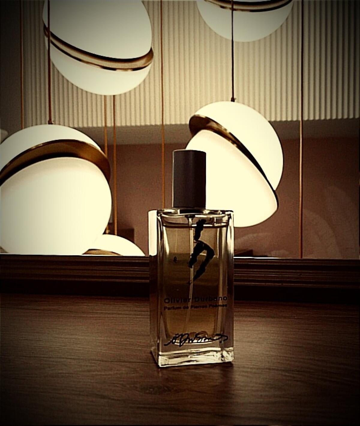 عطر ادکلن کریستال راک اولیویه دوربانو - Cristal de Roche (Rock Crystal) Olivier Durbano - بررسی، قیمت و خرید