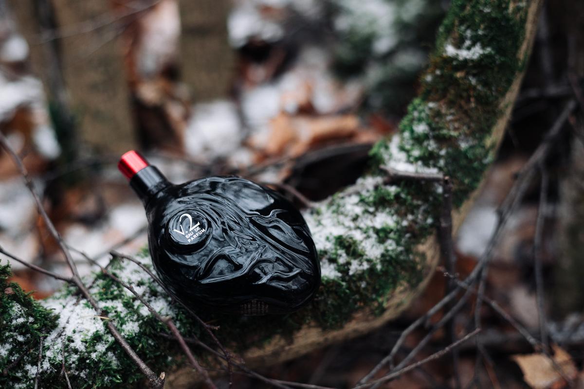 عطر ادکلن بلک هارت وی دو مپ آو د هارت - Black Heart V 2 Map Of The Heart - بررسی، قیمت و خرید