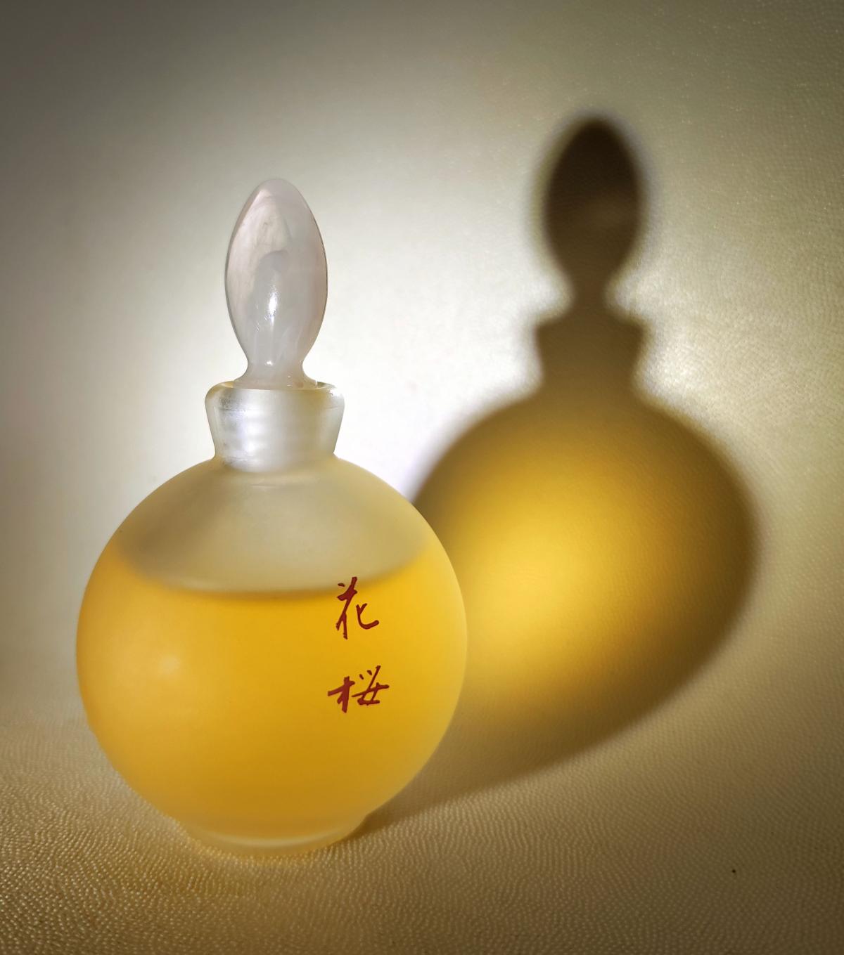 عطر ادکلن هانا ساکورا شیسیدو - Hana Sakura Shiseido - بررسی، قیمت و خرید