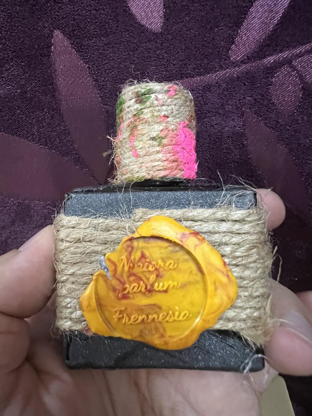 عطر ادکلن فرانسا پاسترا مایورا پرفیوم - Phraenesya Pastiera Maiora Parfum - بررسی، قیمت و خرید