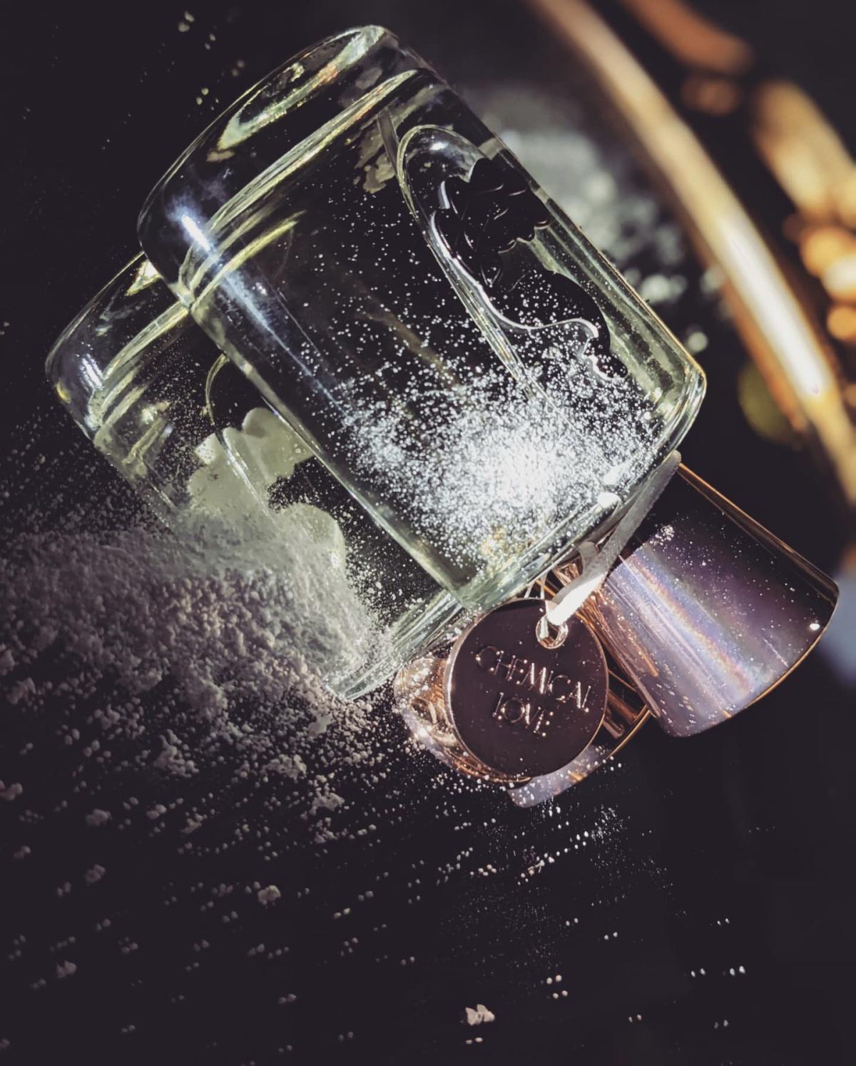 عطر ادکلن کِمیکال لاو اُلیبِر پَرفیومز - Chemical Love Olibere Parfums - بررسی، قیمت و خرید