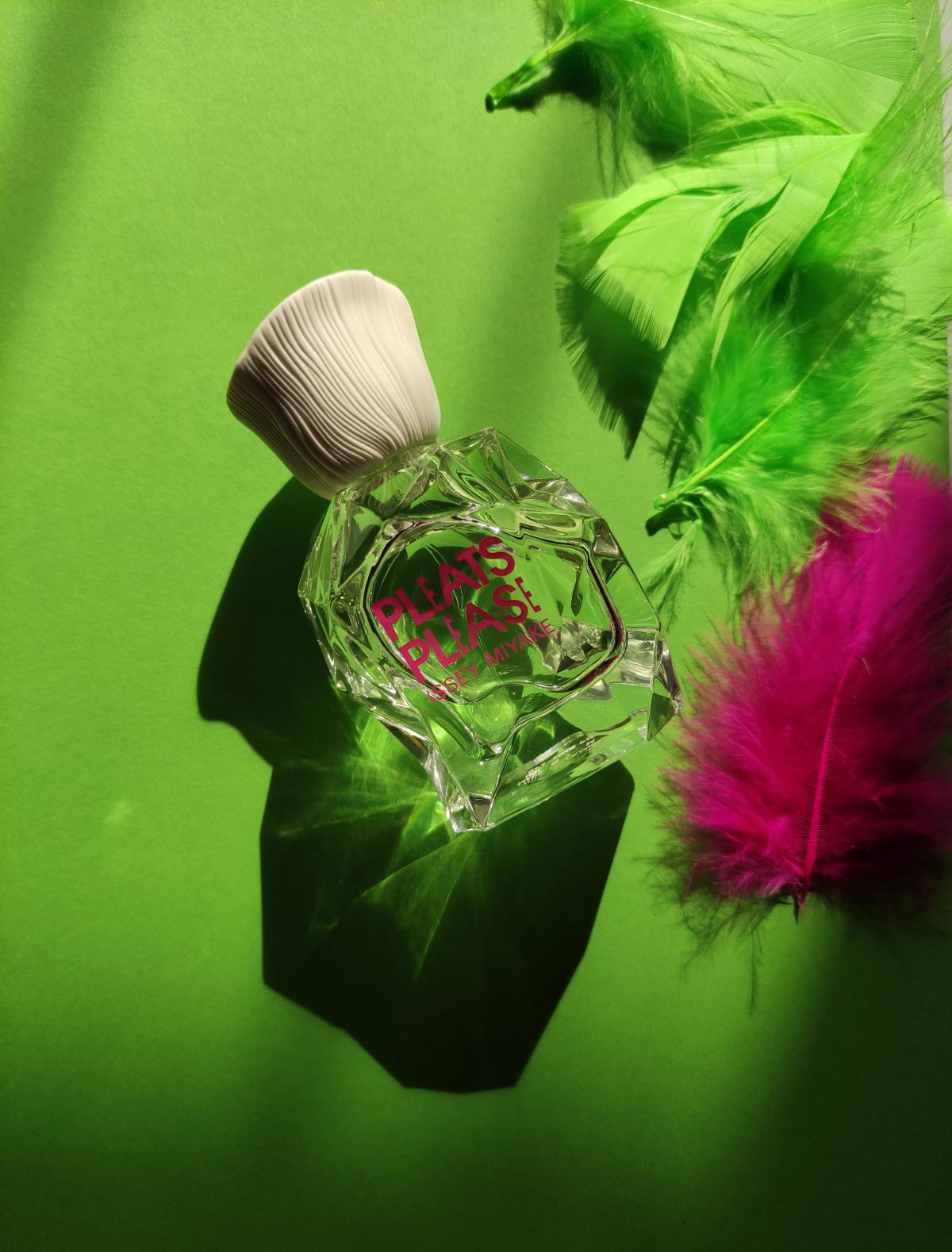 عطر ادکلن پلیتز پلیز لو ایسه میاکه - Pleats Please L'Eau Issey Miyake - بررسی، قیمت و خرید