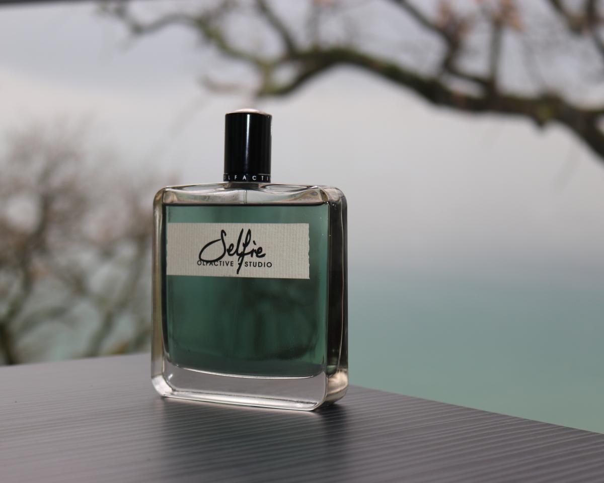 عطر ادکلن سلفی اُلفکتیو استودیو - Selfie Olfactive Studio - بررسی، قیمت و خرید