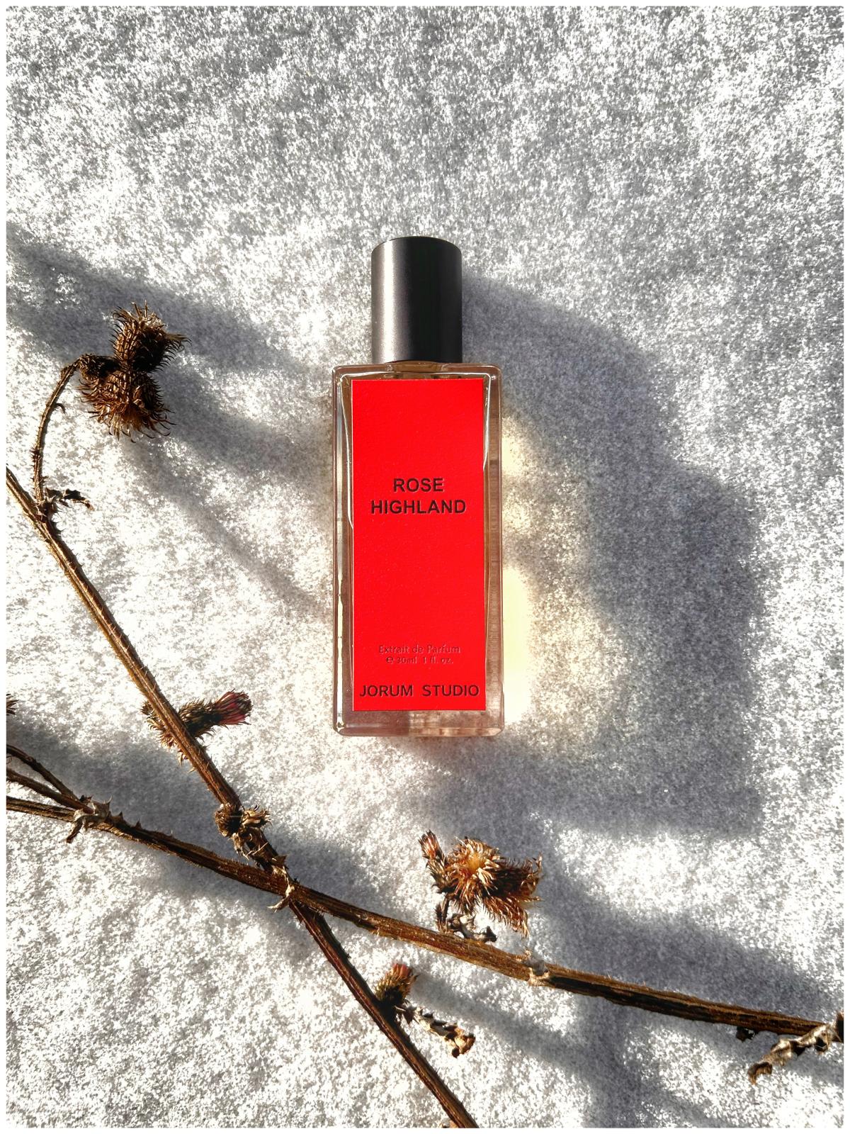 عطر ادکلن رُز هایلند جروم استودیو - Rose Highland Jorum Studio - بررسی، قیمت و خرید