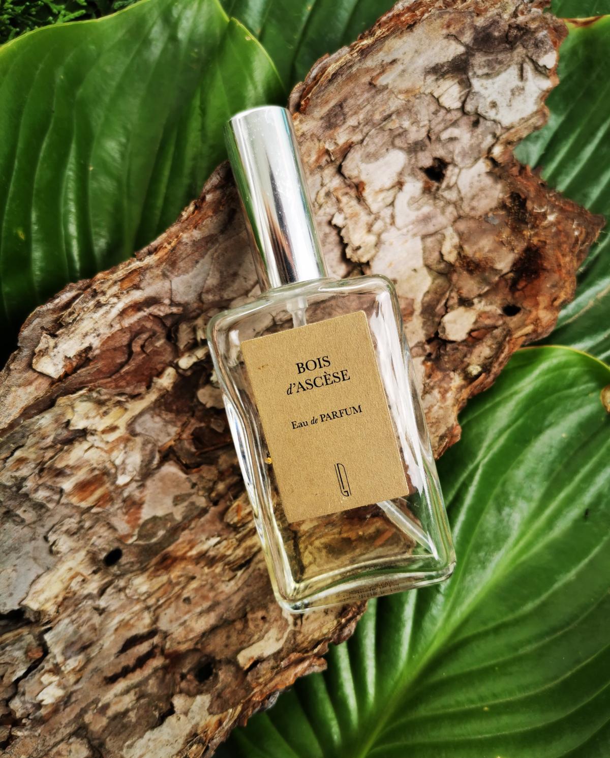 عطر ادکلن بوا داسز نایومی گودسیر - Bois d'Ascese Naomi Goodsir - بررسی، قیمت و خرید