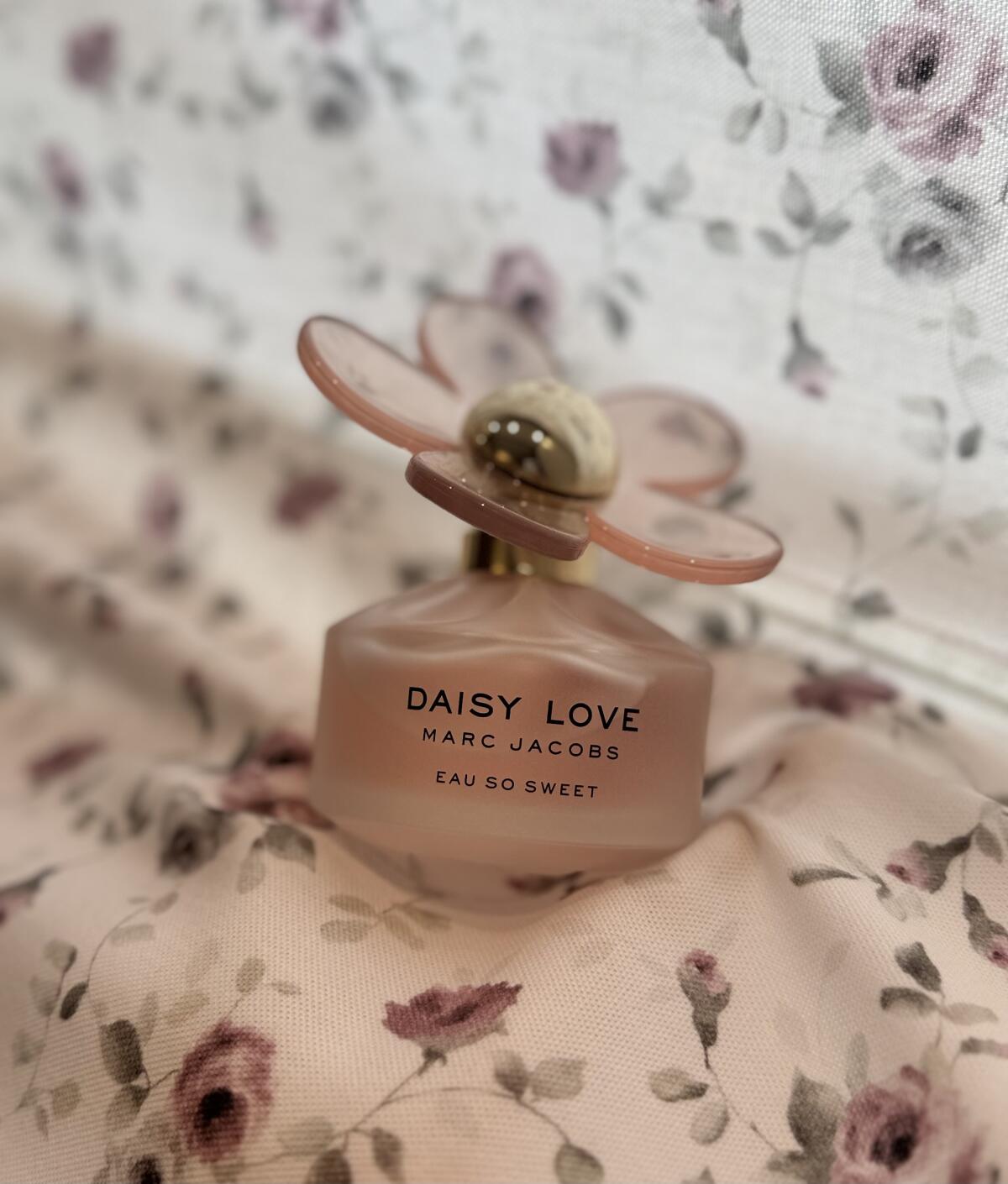 عطر ادکلن دیزی لاو او سو سویت مارک جیکوبز - Daisy Love Eau So Sweet Marc Jacobs - بررسی، قیمت و خرید