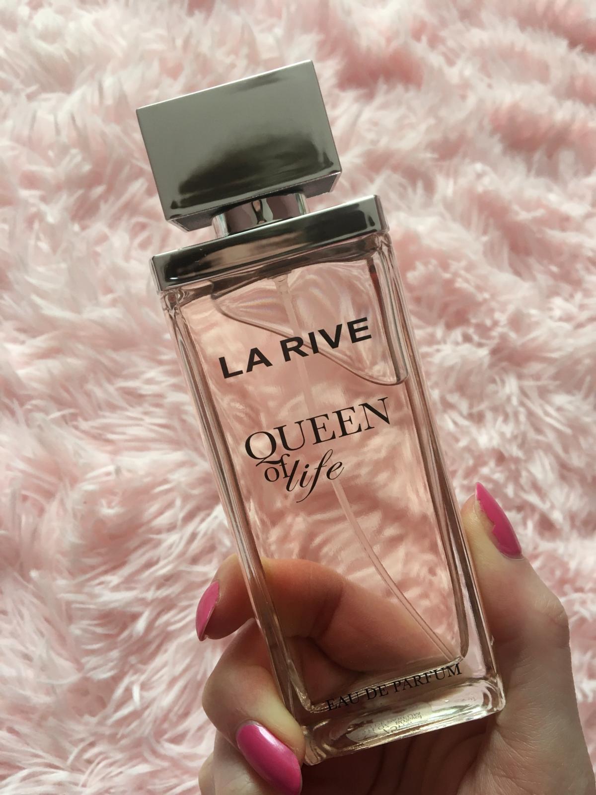 عطر ادکلن کویین آو لایف لاریو - Queen of Life La Rive - بررسی، قیمت و خرید