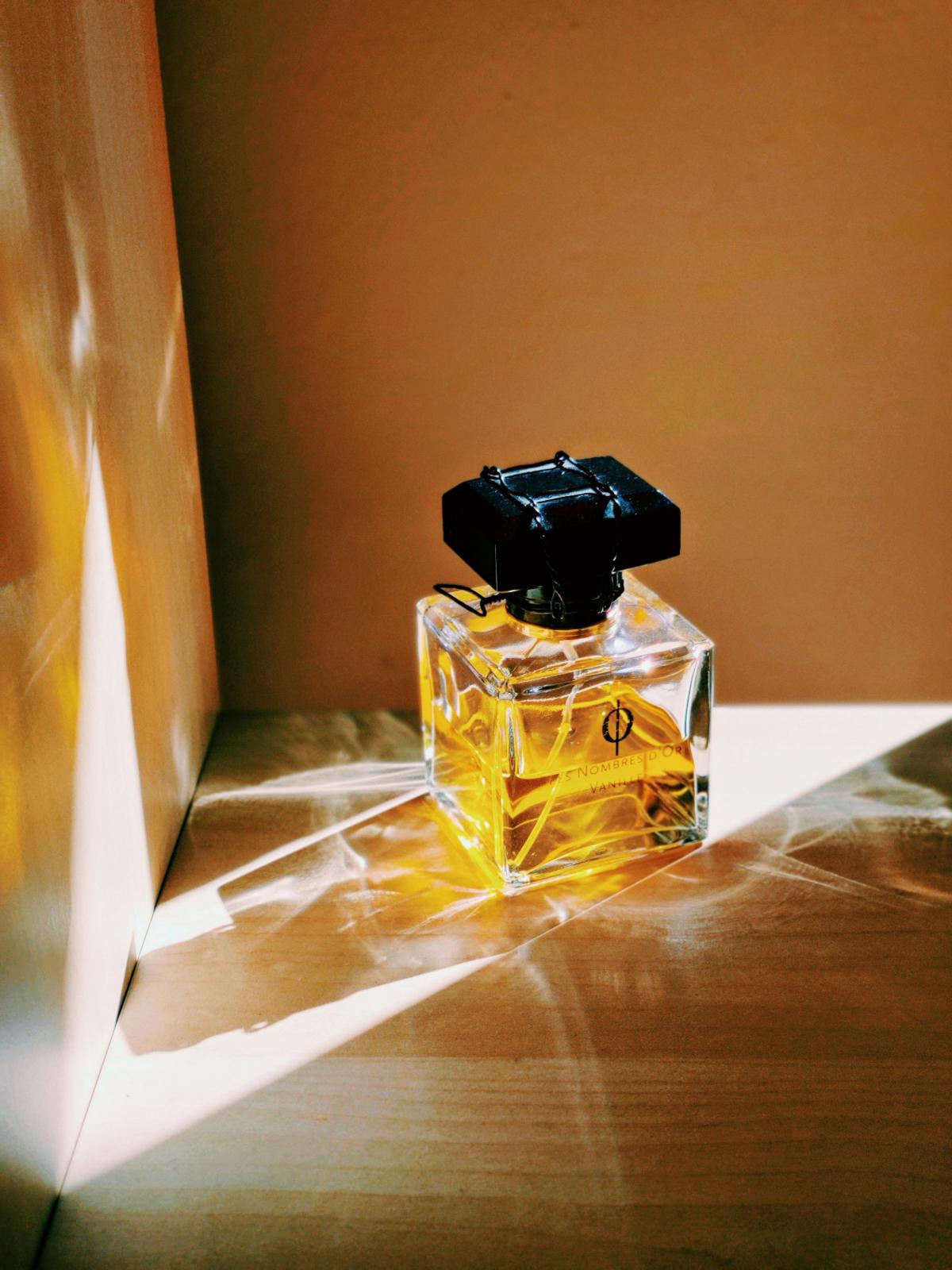 عطر ادکلن وانیل مونا دی اوریو - Vanille Mona di Orio - بررسی، قیمت و خرید