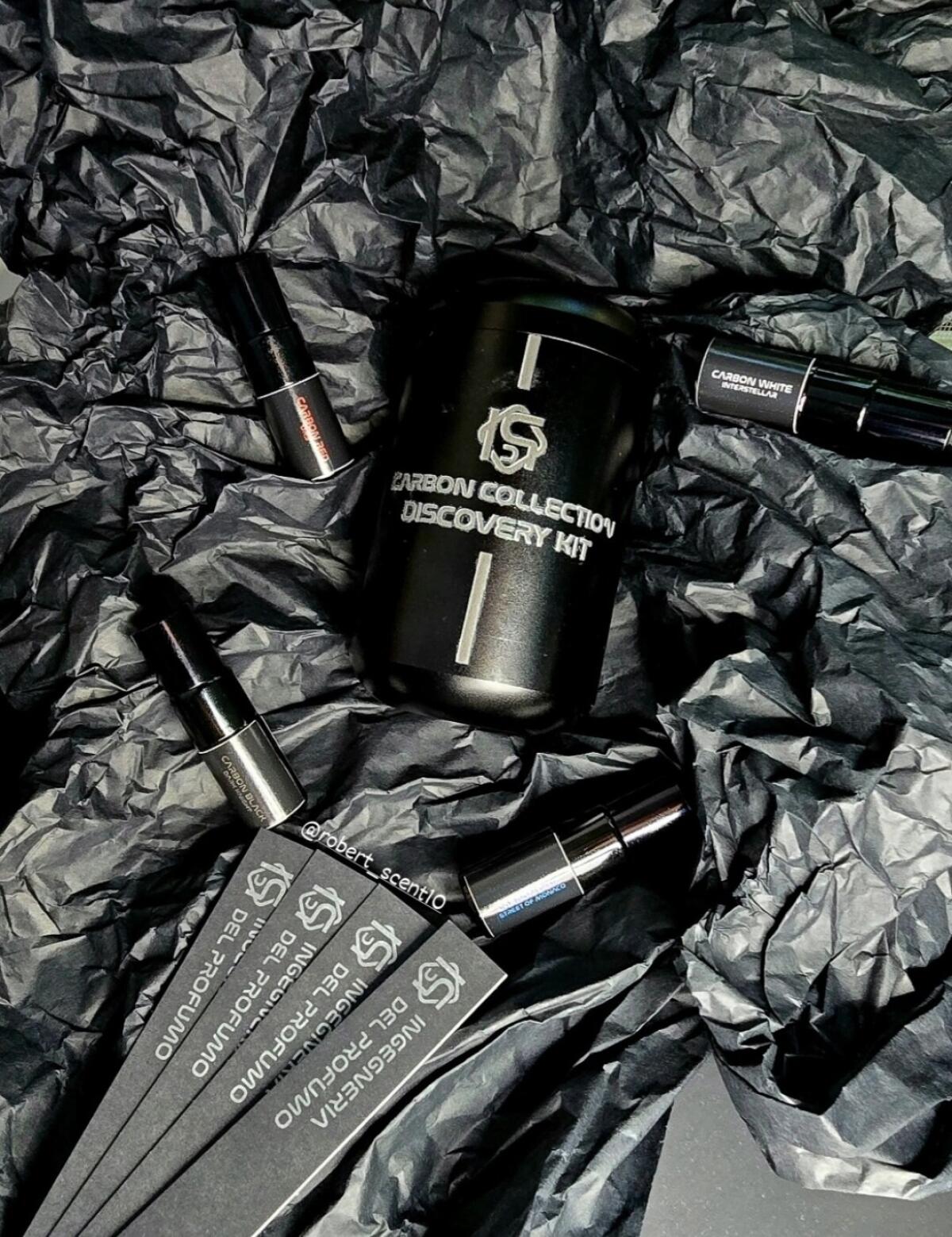 عطر ادکلن کربن رد دی آر اس اینجنریا دل پروفومو - Carbon Red - DRS Ingegneria del Profumo - بررسی، قیمت و خرید