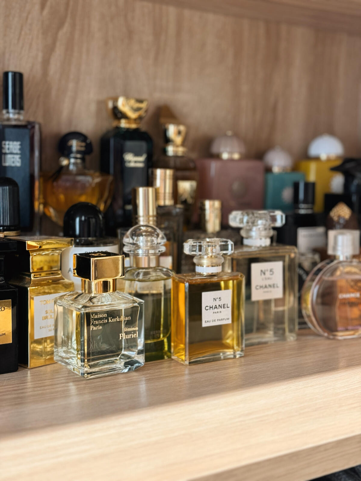 عطر ادکلن فمینن پلوریل میسون فرانسیس کورکجان - Feminin Pluriel Maison Francis Kurkdjian - بررسی، قیمت و خرید