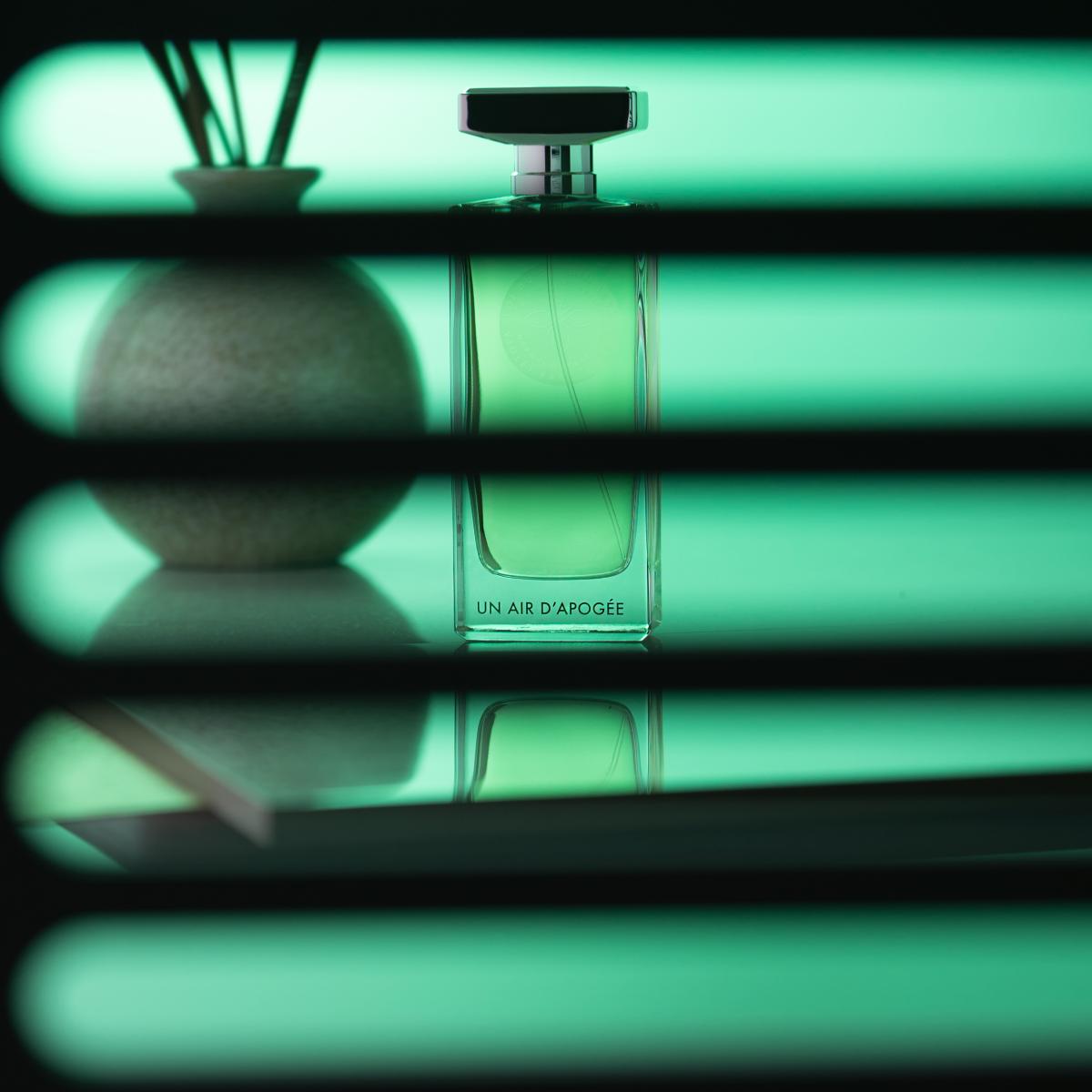 عطر ادکلن آن ایر د پوژه مزون ویولت - Un Air d’Apogée Maison Violet - بررسی، قیمت و خرید