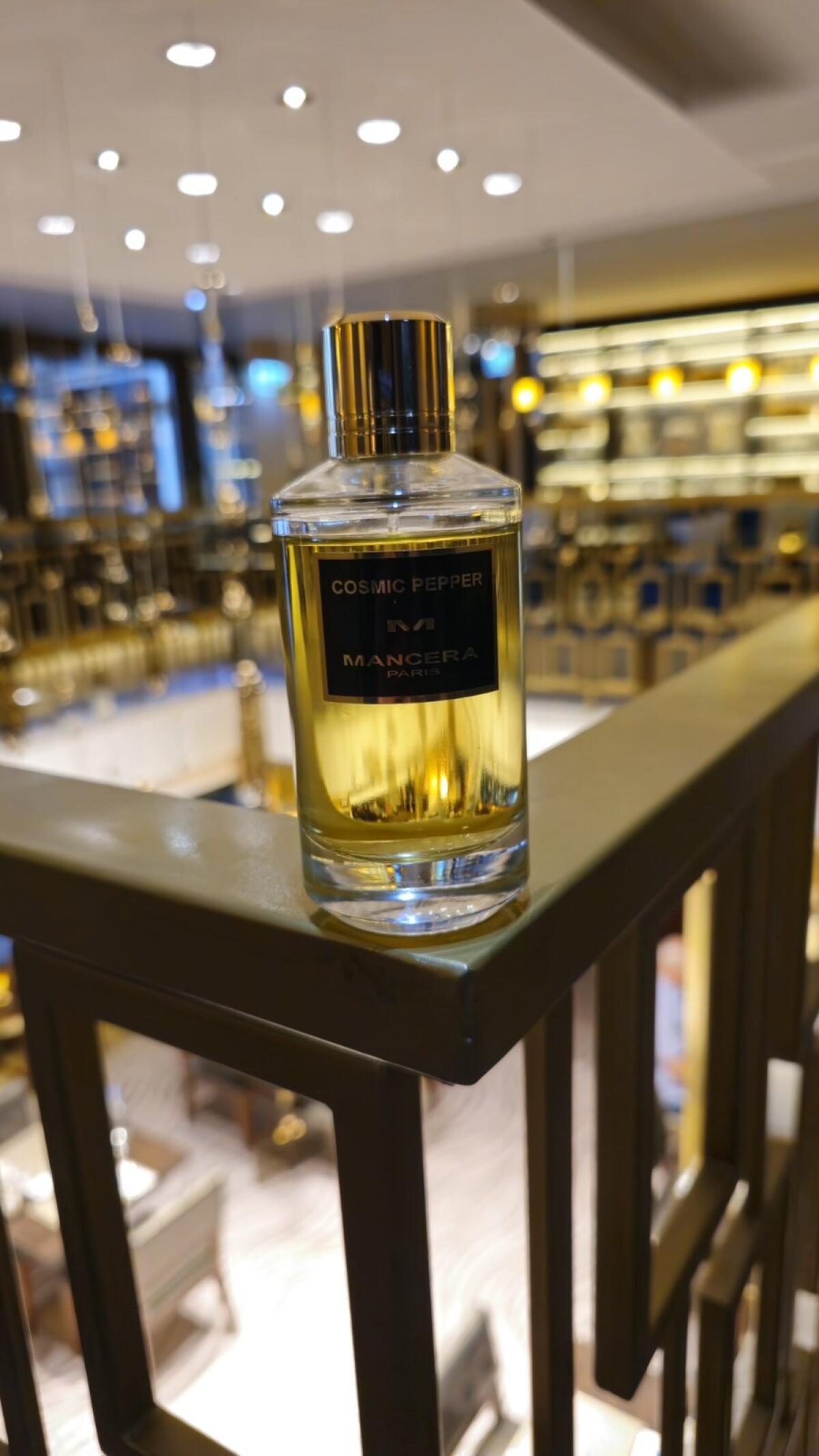 عطر ادکلن کازمیک پِپِر مانسِرا - Cosmic Pepper Mancera - بررسی، قیمت و خرید