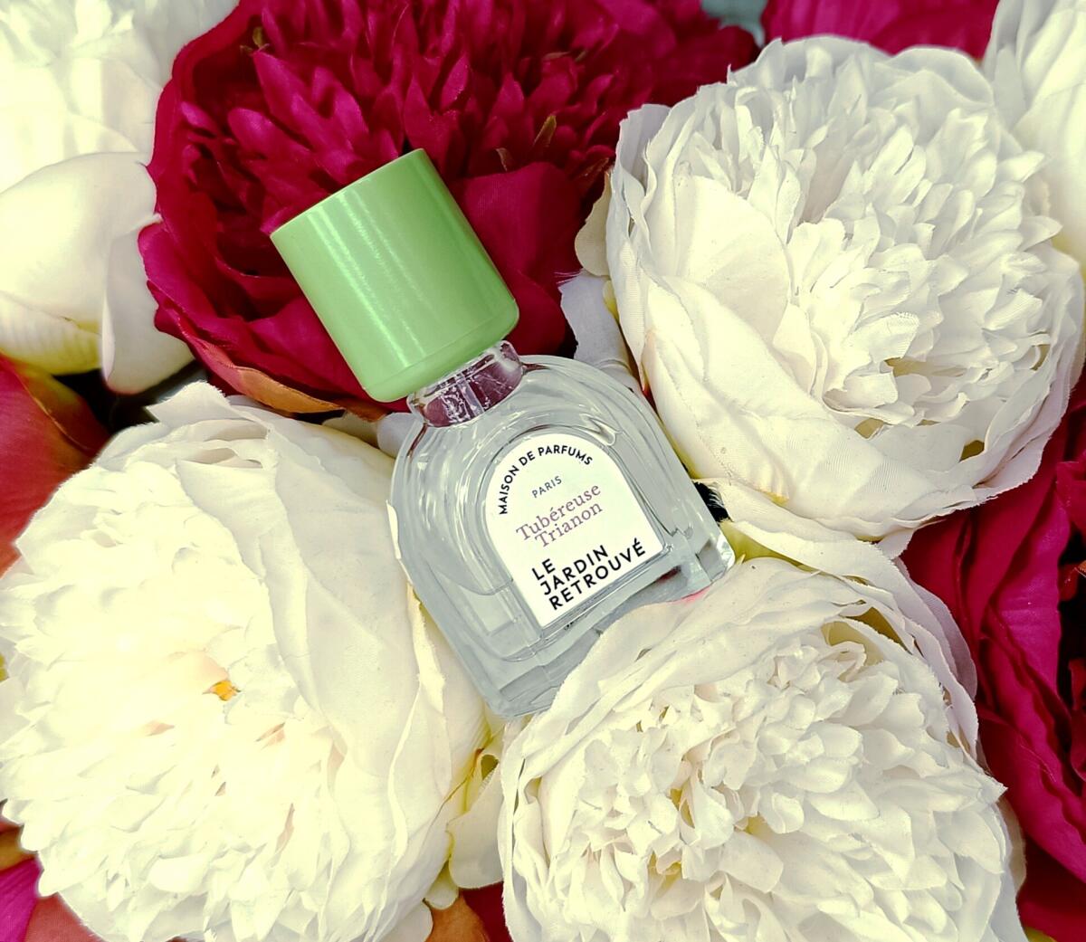 عطر ادکلن تیبرئوز تریانون لجردن رتریو - Tubéreuse Trianon Le Jardin Retrouve - بررسی، قیمت و خرید