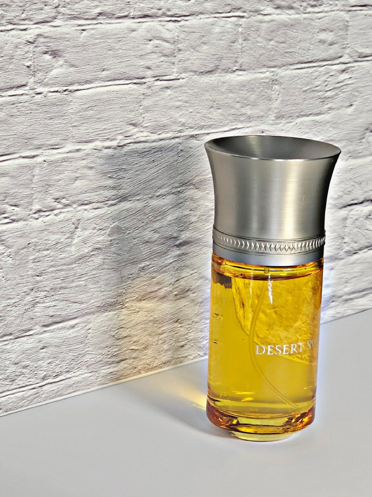 عطر ادکلن دزرت سواو لِز لیکوئید ایمجینِر - Desert Suave Les Liquides Imaginaires - بررسی، قیمت و خرید