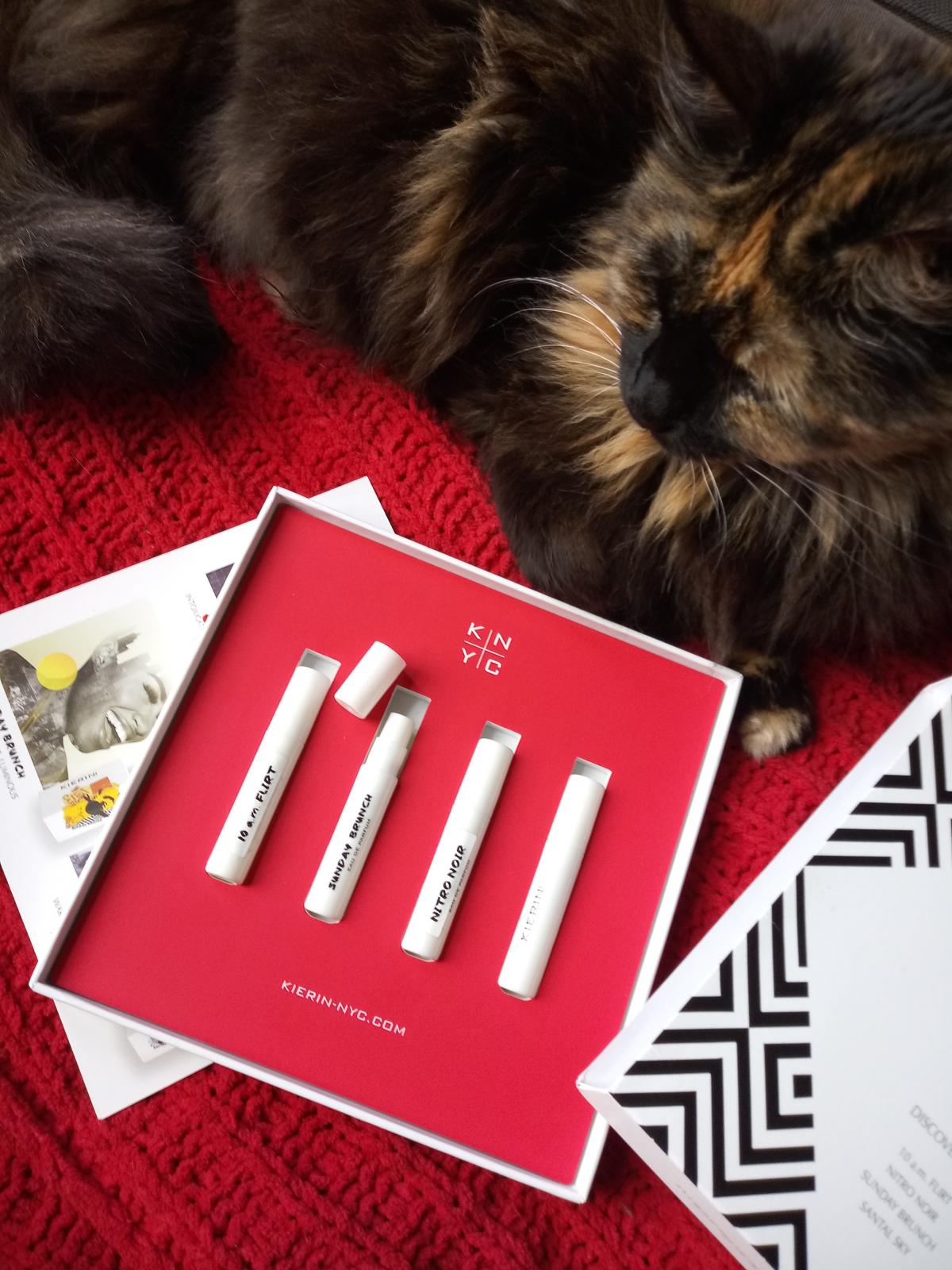 عطر ادکلن ده ای ام فِلیت کیرین - 10 a.m. Flirt Kierin - بررسی، قیمت و خرید