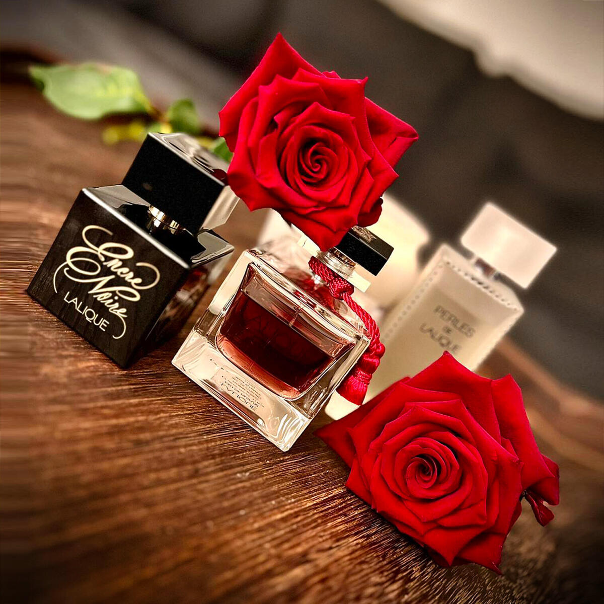 عطر ادکلن اینکر نویر پور اله لالیک - Encre Noire Pour Elle Lalique - بررسی، قیمت و خرید