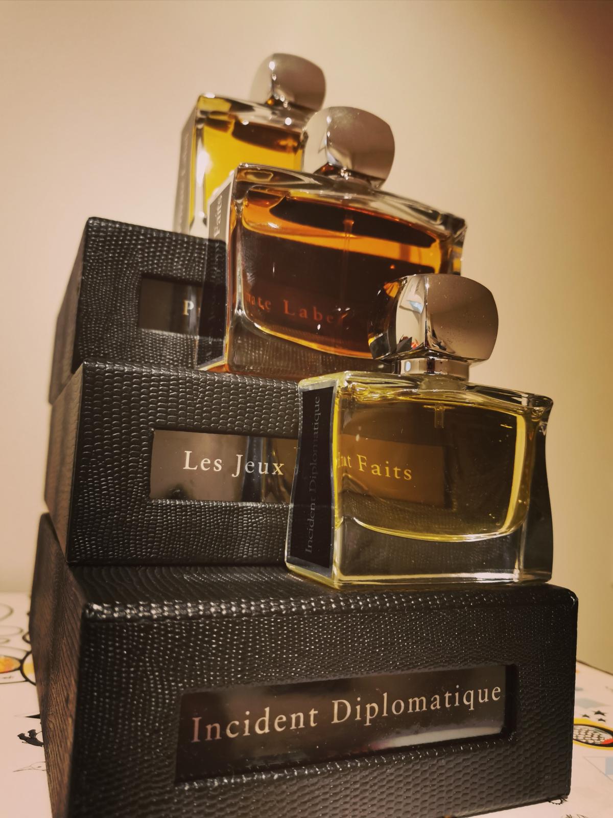 عطر ادکلن اینسی‌دنت دیپلماتیک ژووی پاریس - Incident Diplomatique Jovoy Paris - بررسی، قیمت و خرید