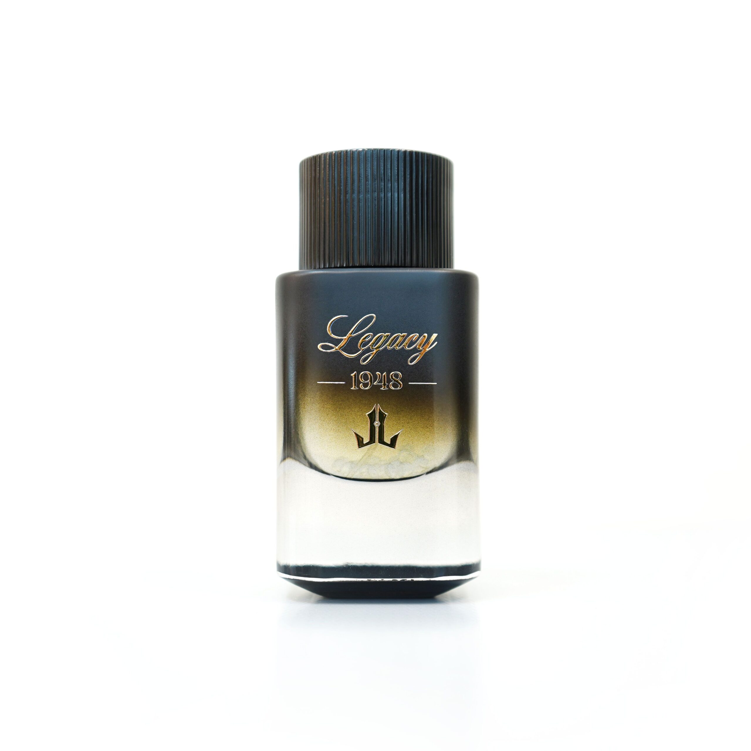 عطر ادکلن هزار و نهصد و چهل و هشت لگسی - 1948 Legacy - بررسی، قیمت و خرید