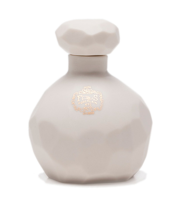 عطر ادکلن افوسس: کامپوزیشن نامبر وان جویا - FvsS: Composition No. 1 Joya - بررسی، قیمت و خرید