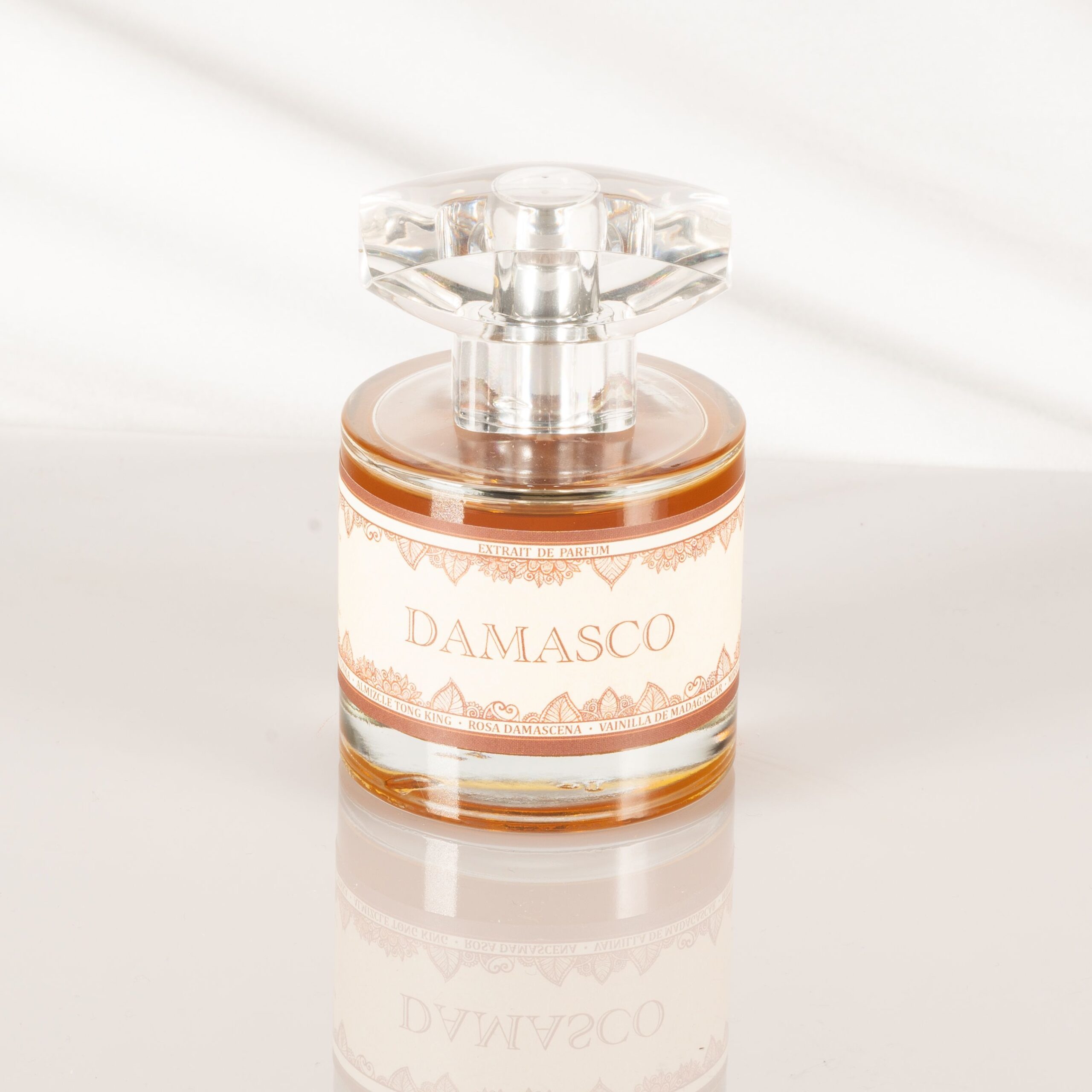عطر ادکلن دمسکو مایسه پاو - Damasco Maese Pau - بررسی، قیمت و خرید