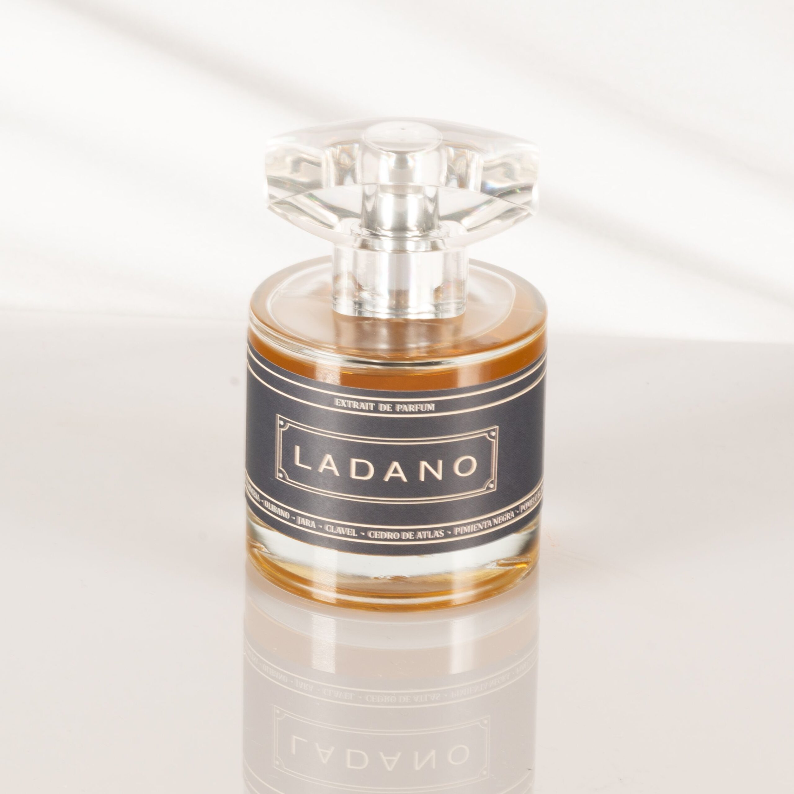 عطر ادکلن لادانو مایس پائو - Ladano Maese Pau - بررسی، قیمت و خرید