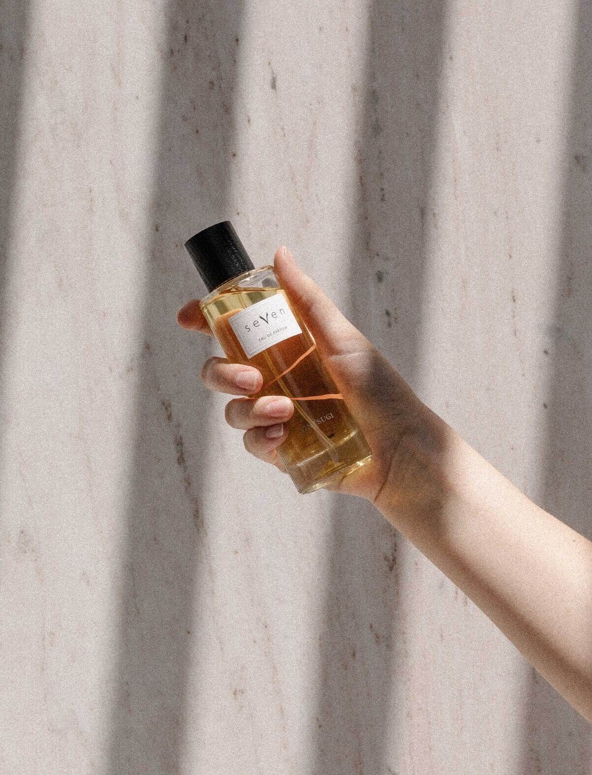 عطر ادکلن سون کینتسوگی - Seven Kintsugi - بررسی، قیمت و خرید