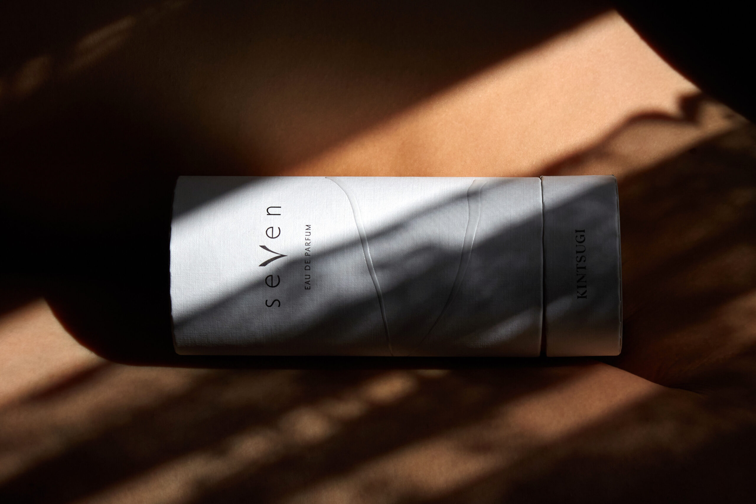 عطر ادکلن سون کینتسوگی - Seven Kintsugi - بررسی، قیمت و خرید