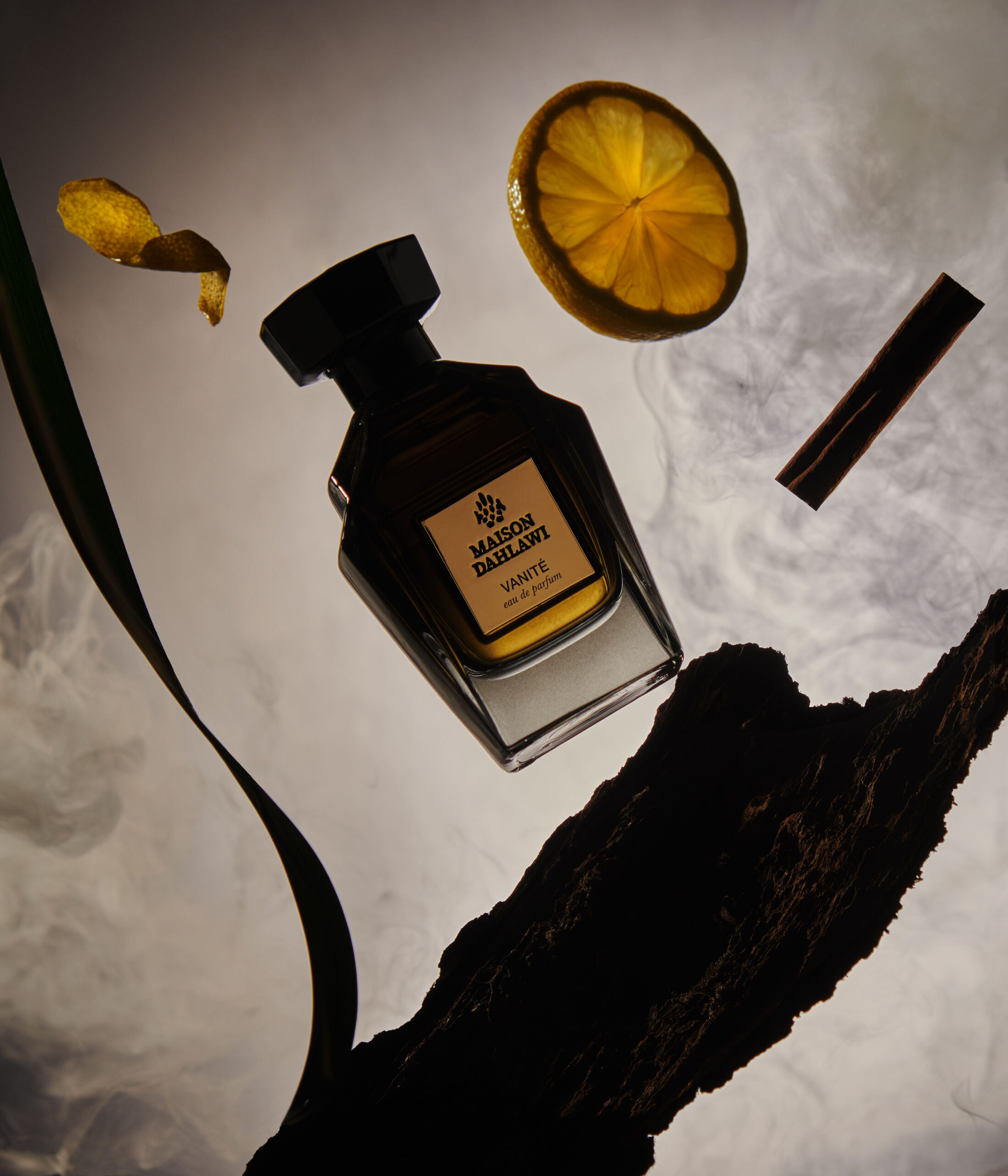 عطر ادکلن ونیتِ مِیزون دِلاوی - Vanité Maison Dahlawi - بررسی، قیمت و خرید