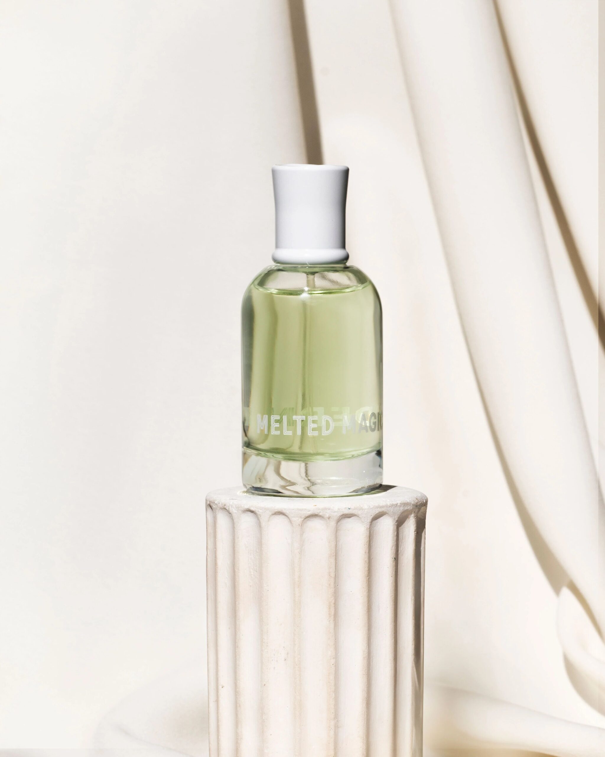 عطر ادکلن ملتد مجیک مدرن مجیک - Melted Magic Modern Magic - بررسی، قیمت و خرید