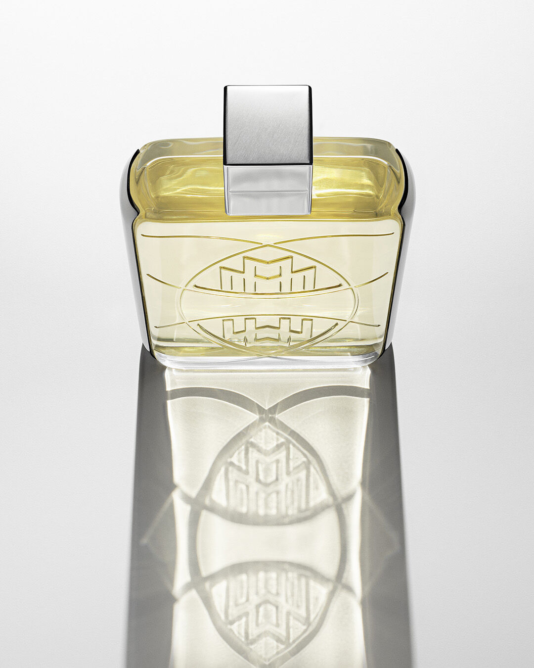 عطر ادکلن آناکسپکت اوریس مایباخ - Unexpected Orris Maybach - بررسی، قیمت و خرید