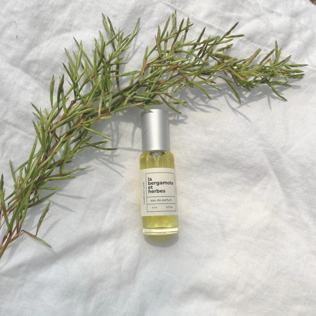 عطر ادکلن لا برگاموت اِت اِرب پرفیوم لب - La Bergamote et Herbes Parfum Lab - بررسی، قیمت و خرید