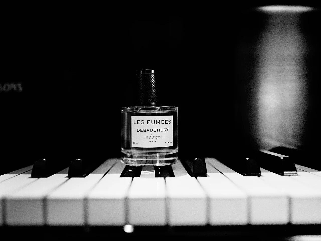 عطر ادکلن نو فایو. دباچری ل فو مه - No 5. Debauchery Les Fumées - بررسی، قیمت و خرید