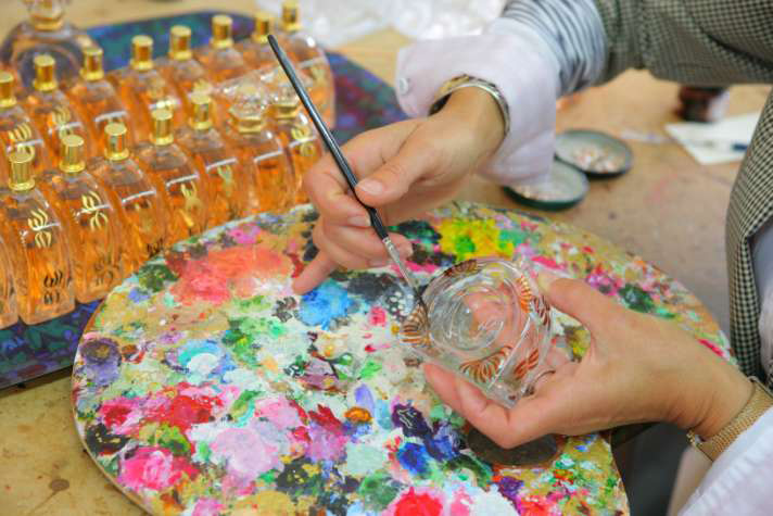 عطر ادکلن نوت آمبره می میکالف - Note Ambree M. Micallef - بررسی، قیمت و خرید