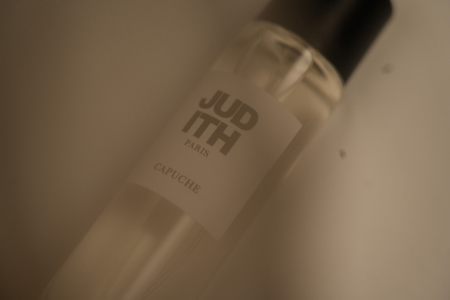 عطر ادکلن کاپوش جودیت پاریس - Capuche Judith Paris - بررسی، قیمت و خرید