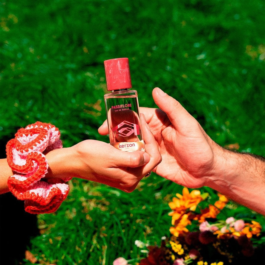 عطر ادکلن پَسیفِلور او دو پَرفَام کرزون پاریس - Passiflore Eau de Parfum Kerzon Paris - بررسی، قیمت و خرید