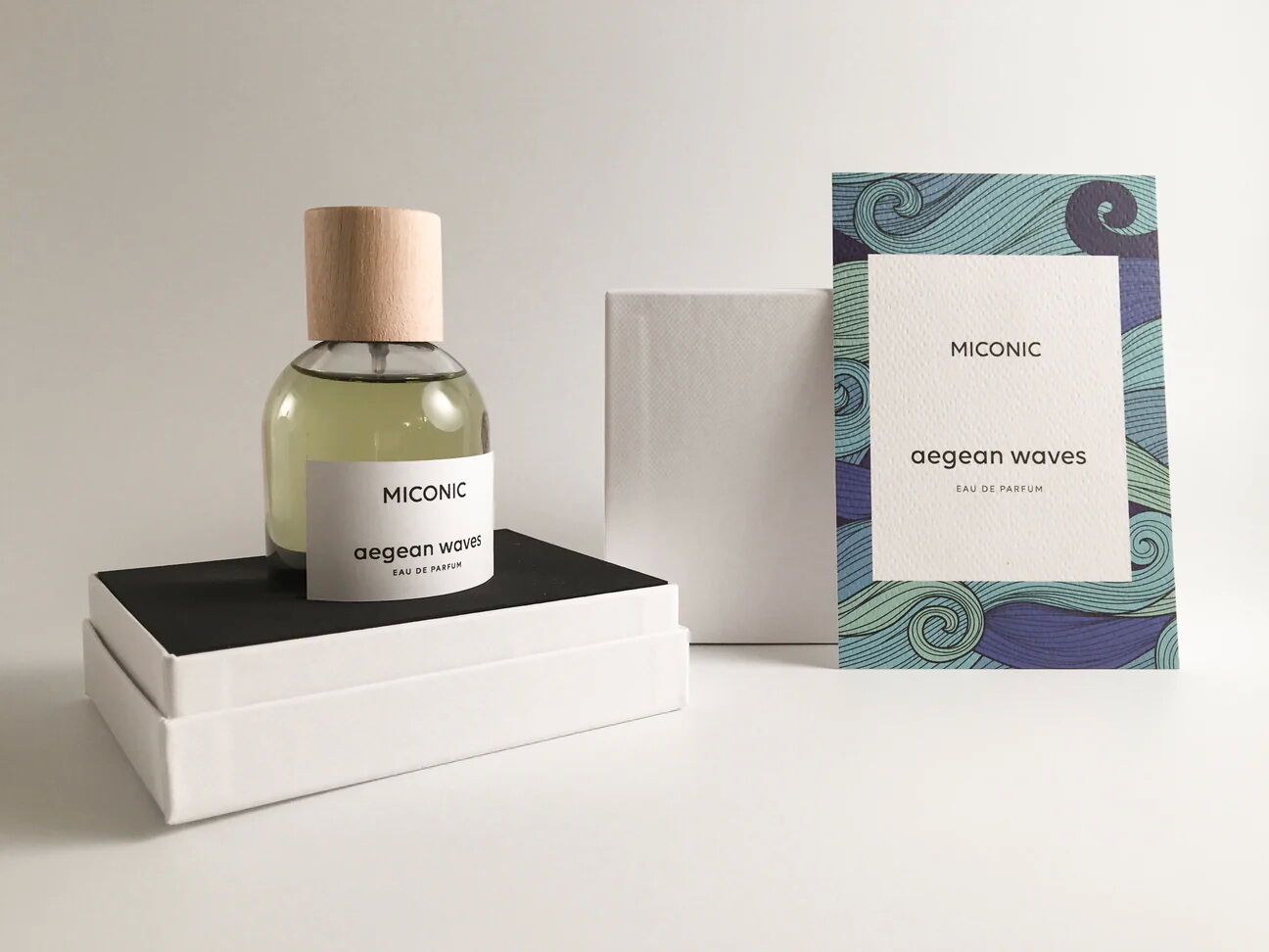 عطر ادکلن ایجین ویوز مایکونیک - Aegean Waves Miconic - بررسی، قیمت و خرید