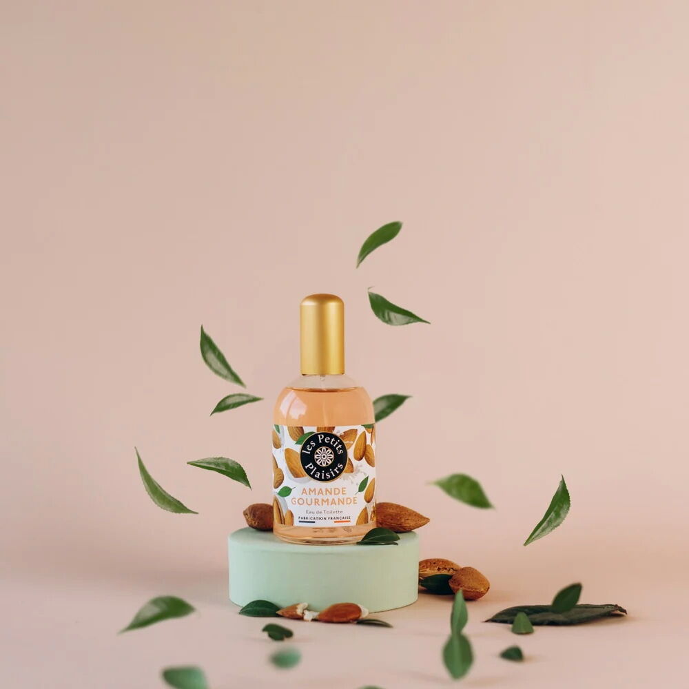 عطر ادکلن آماند گورماند لِ پِتی پِلِزیغ - Amande Gourmande Les Petits Plaisirs - بررسی، قیمت و خرید