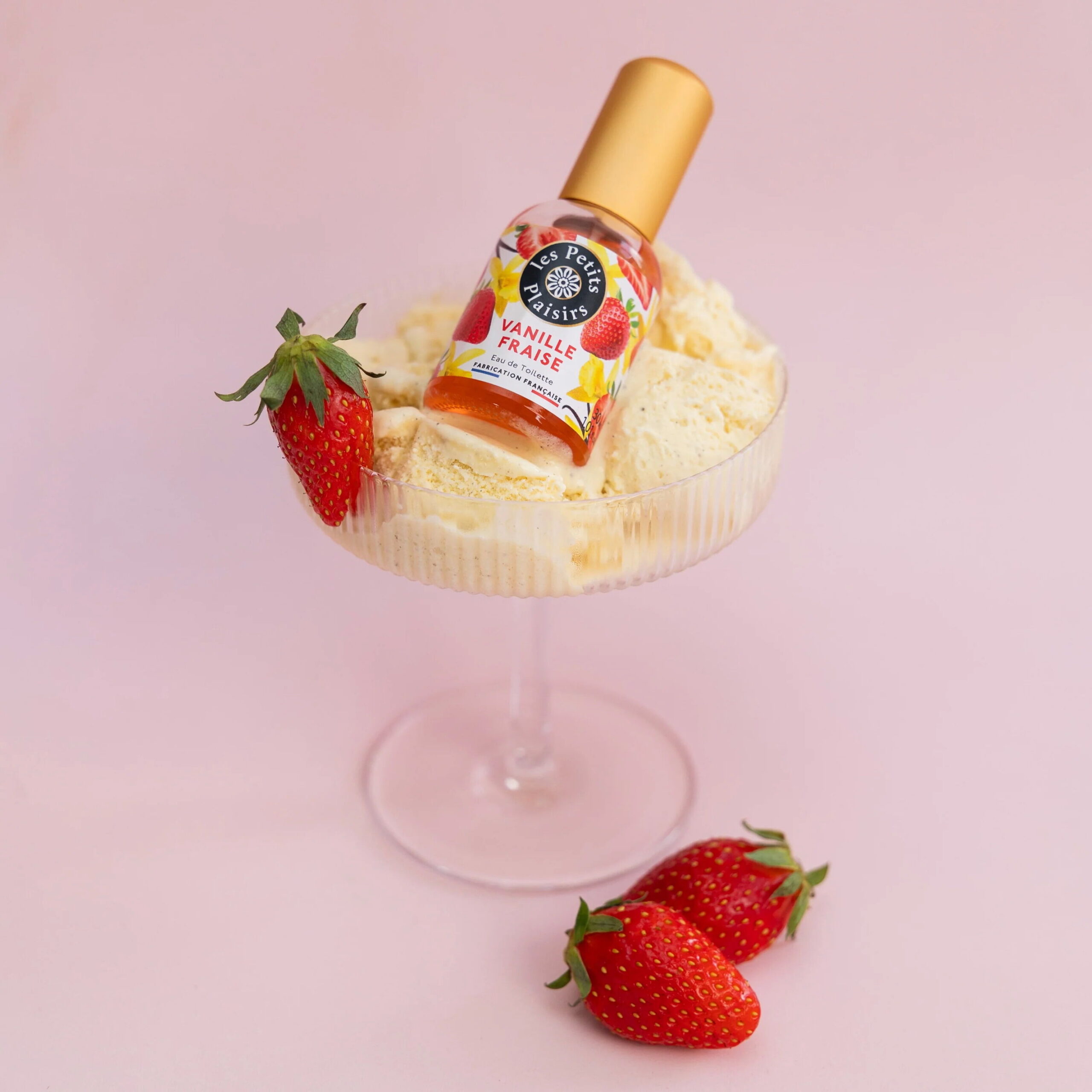 عطر ادکلن وانیل فراز ل پتی پلزیر - Vanille Fraise Les Petits Plaisirs - بررسی، قیمت و خرید