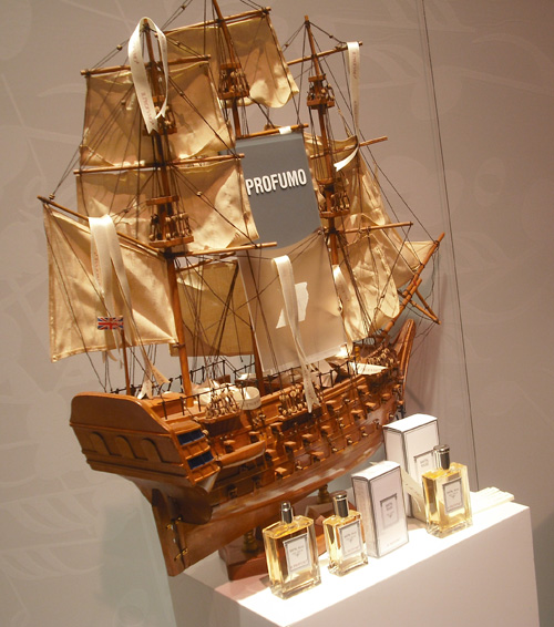 عطر ادکلن سانتال رژ ای پروفو - Santal Rouge Il Profvmo - بررسی، قیمت و خرید