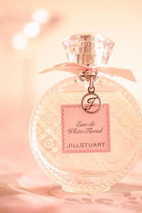 عطر ادکلن ریلاکس او دو وایت فلورال جیل استوارت - Relax Eau de White Floral Jill Stuart - بررسی، قیمت و خرید